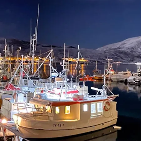 Serviced - Kvaloyvagen Gard Kvaloya