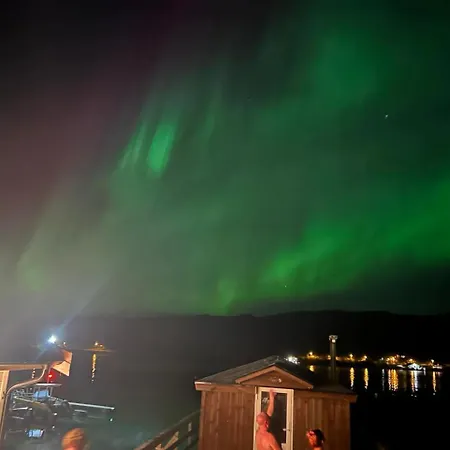 Kvaloyvagen Gard As Ferienhaus *