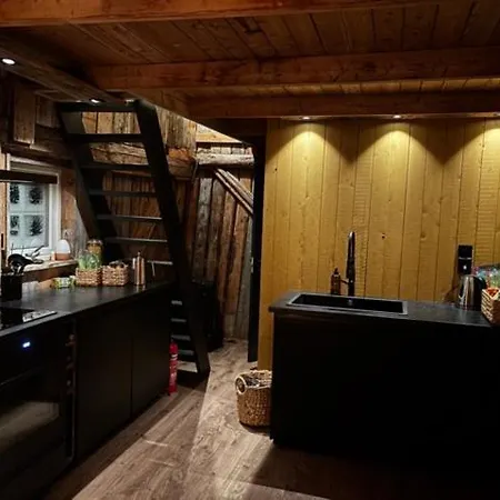 Serviced - Kvaloyvagen Gard